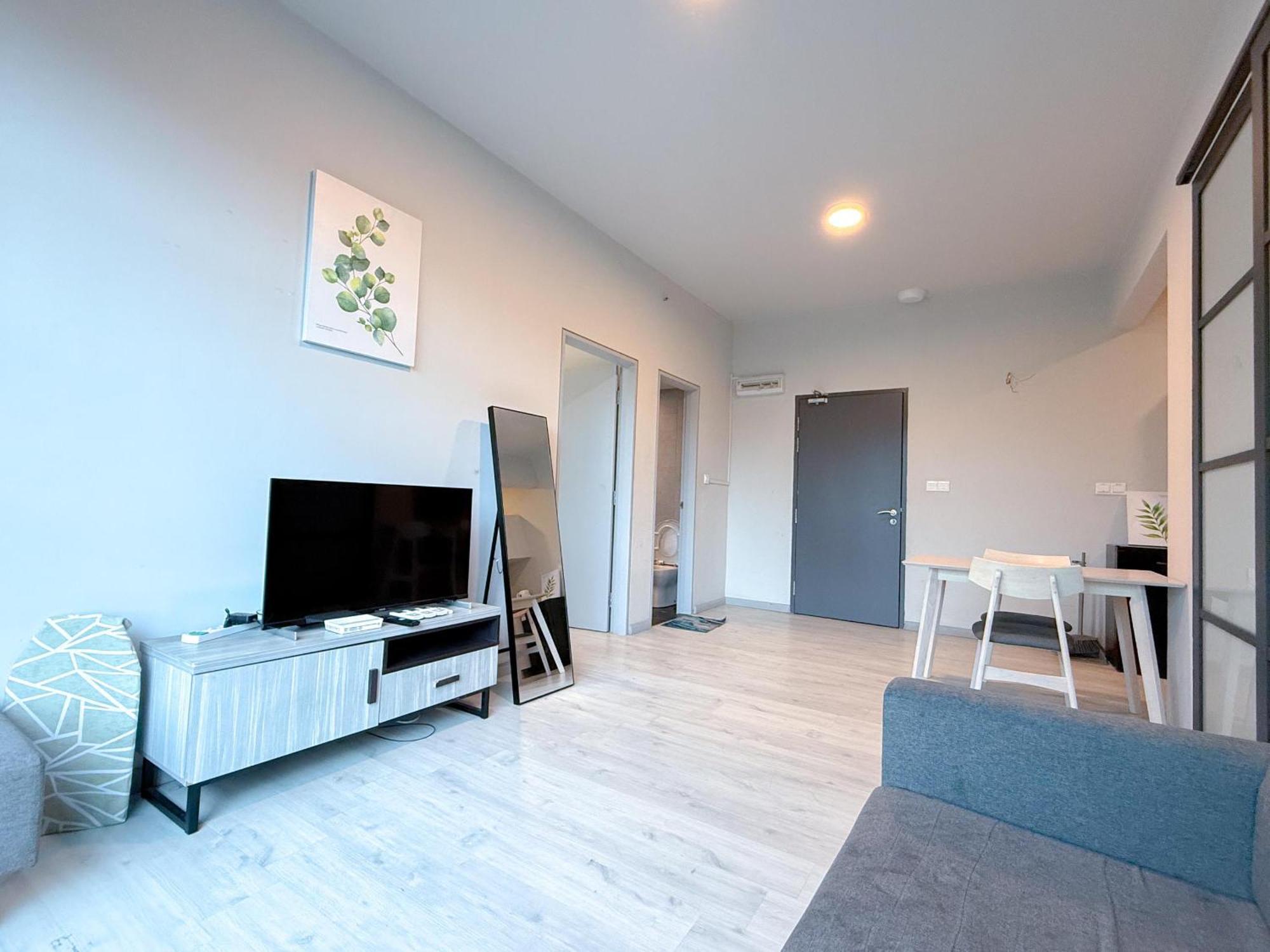 Vv Homestay Jesselton Quay Surla Sabah Mall Kk 亚庇贵赴行馆 كوتا كينابالو المظهر الخارجي الصورة