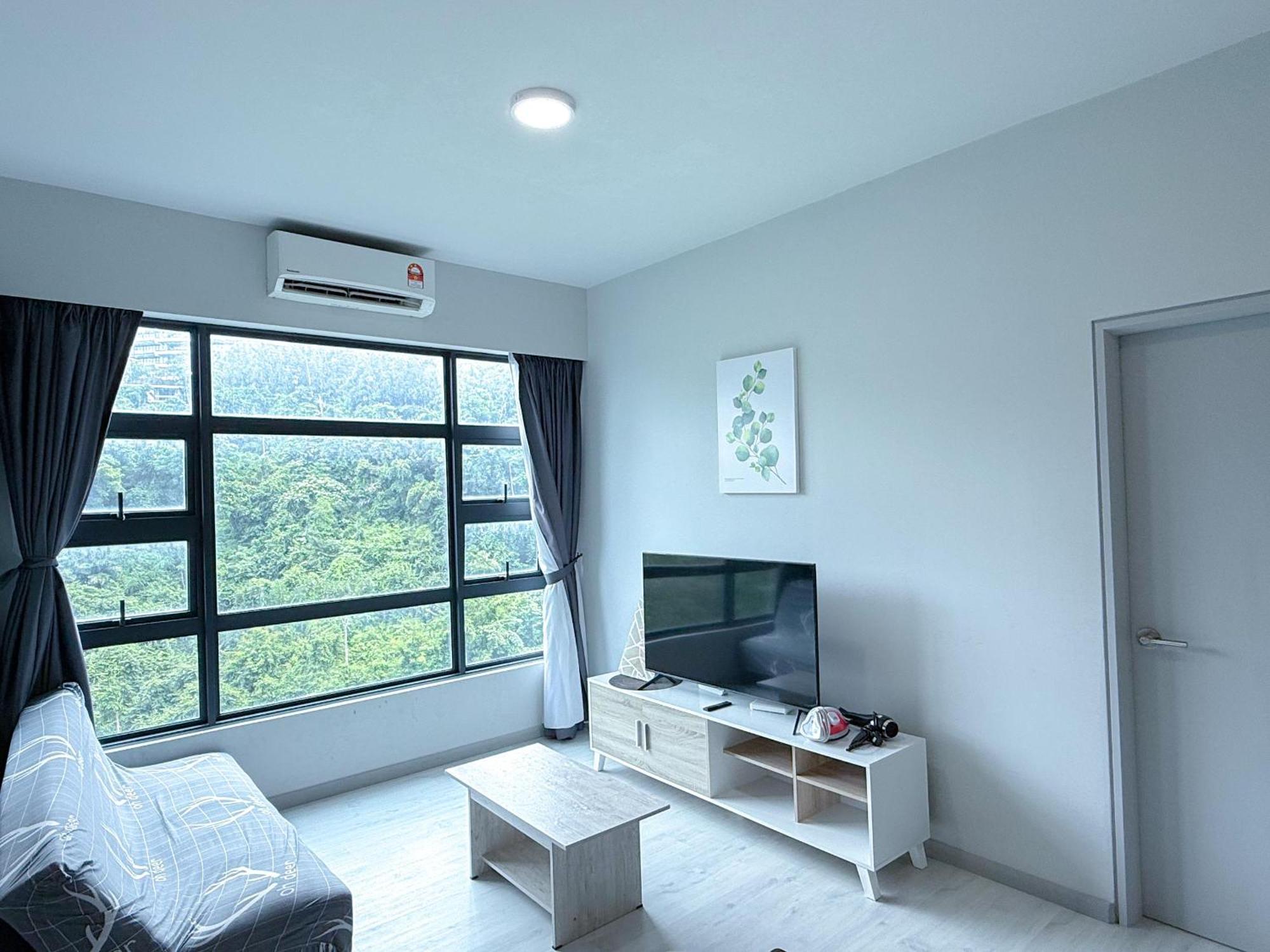 Vv Homestay Jesselton Quay Surla Sabah Mall Kk 亚庇贵赴行馆 كوتا كينابالو المظهر الخارجي الصورة