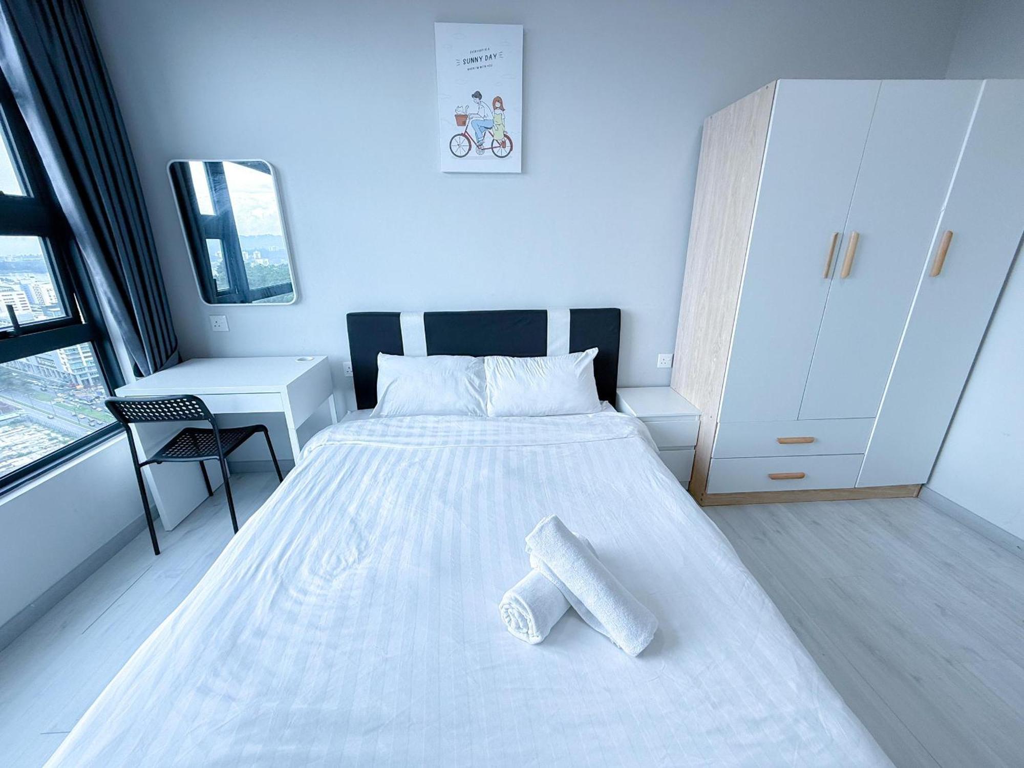 Vv Homestay Jesselton Quay Surla Sabah Mall Kk 亚庇贵赴行馆 كوتا كينابالو المظهر الخارجي الصورة