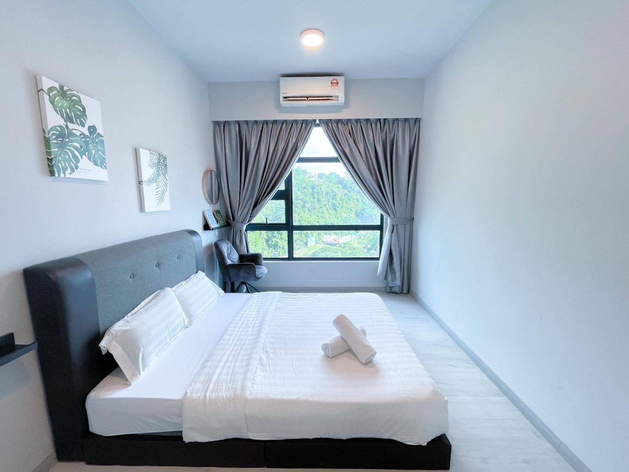 Vv Homestay Jesselton Quay Surla Sabah Mall Kk 亚庇贵赴行馆 كوتا كينابالو المظهر الخارجي الصورة
