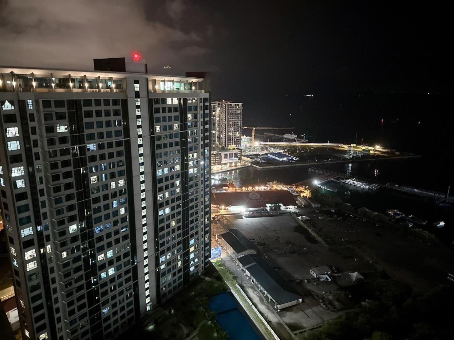 Vv Homestay Jesselton Quay Surla Sabah Mall Kk 亚庇贵赴行馆 كوتا كينابالو المظهر الخارجي الصورة
