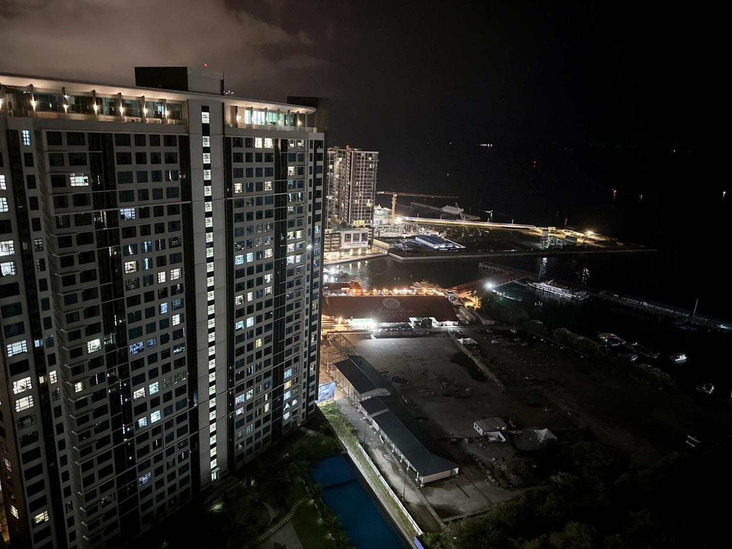 Vv Homestay Jesselton Quay Surla Sabah Mall Kk 亚庇贵赴行馆 كوتا كينابالو المظهر الخارجي الصورة